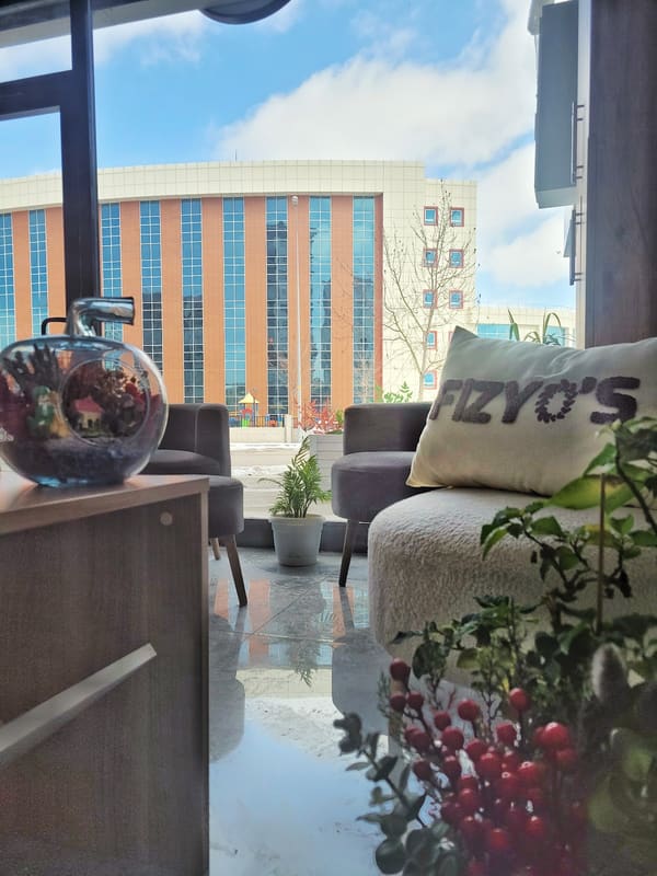 FİZYOS Fizyoterapi, Pilates, Spinning ve Diyet — Merkez pilates stüdyosu