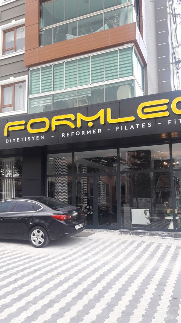 FORMLEO Dİyetisyen Reformer Pilates, LÜBABE GÜNEŞTEPE — Merkez pilates stüdyosu