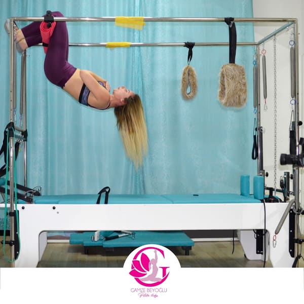 Gamze Beyoğlu Pilates Reformer Studio — Bayraklı pilates stüdyosu