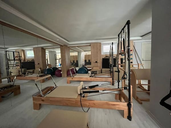 İsis Pilates Kadıköy — Kadıköy pilates stüdyosu