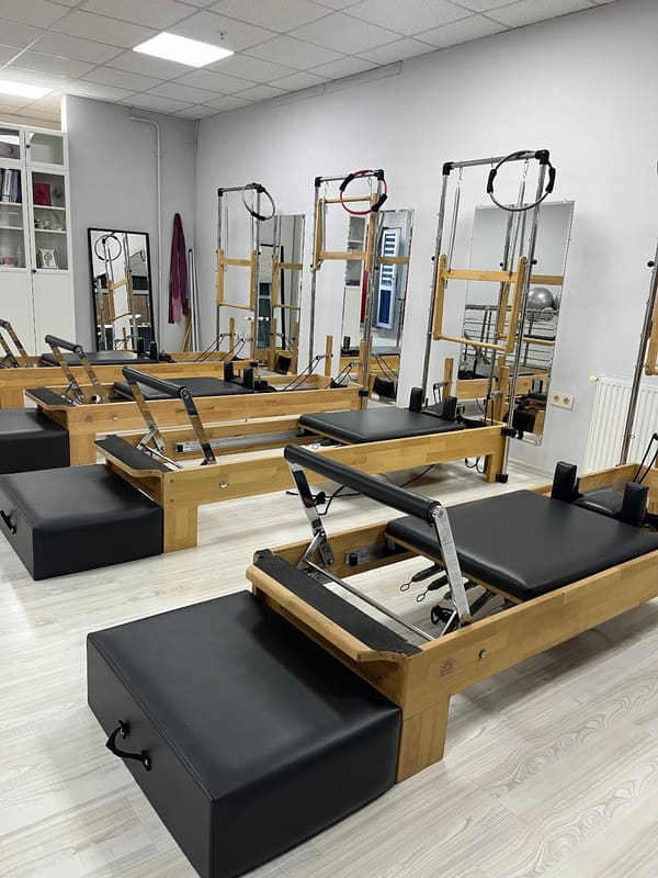 Naciye Akboğa Fizyoterapi & Pilates — Körfez pilates stüdyosu