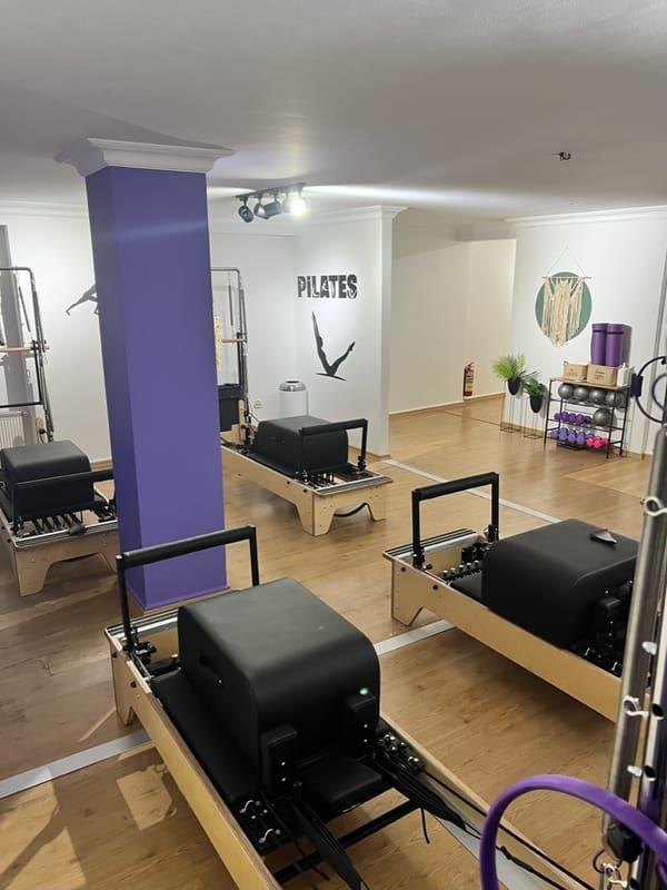 PHYSIO - ES Pilates ve Egzersiz Merkezi (Bulgurlu) — Üsküdar pilates stüdyosu