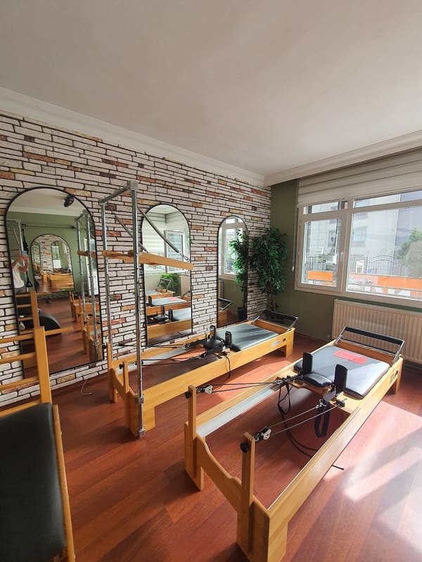Pilates Studio Özlem Aydin — Bahçelievler pilates stüdyosu
