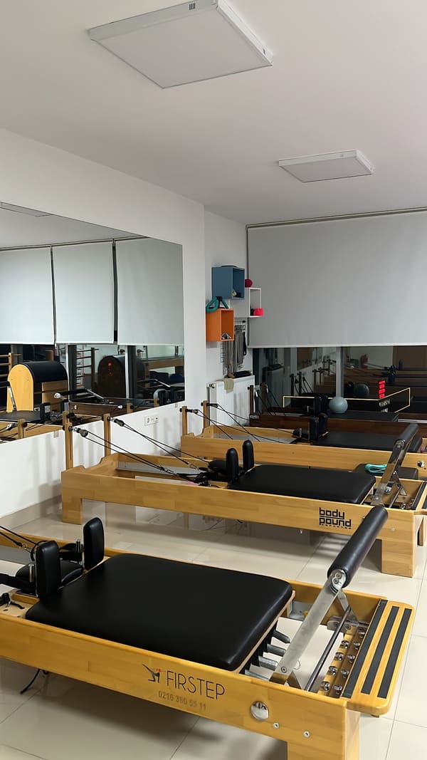 Poise pilates studio — Çekmeköy pilates stüdyosu