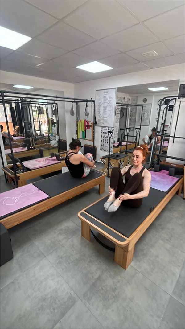 Reformer Pilates Atakent — Karşıyaka pilates stüdyosu