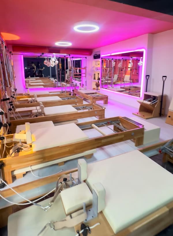 Şişli Pilates Reformer Stüdyo( Em Sports ) — Şişli pilates stüdyosu
